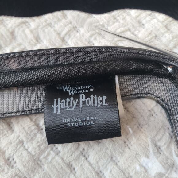Harry Potter Transparent Pouch with Black and Gold Trim - Picture 11 of 11